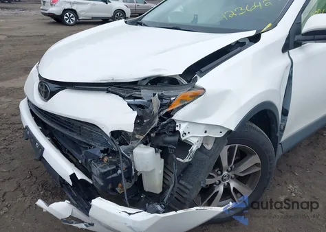 2018 Toyota Rav4 Xle from USA, damaged, VIN JTMRFREV4JD256036